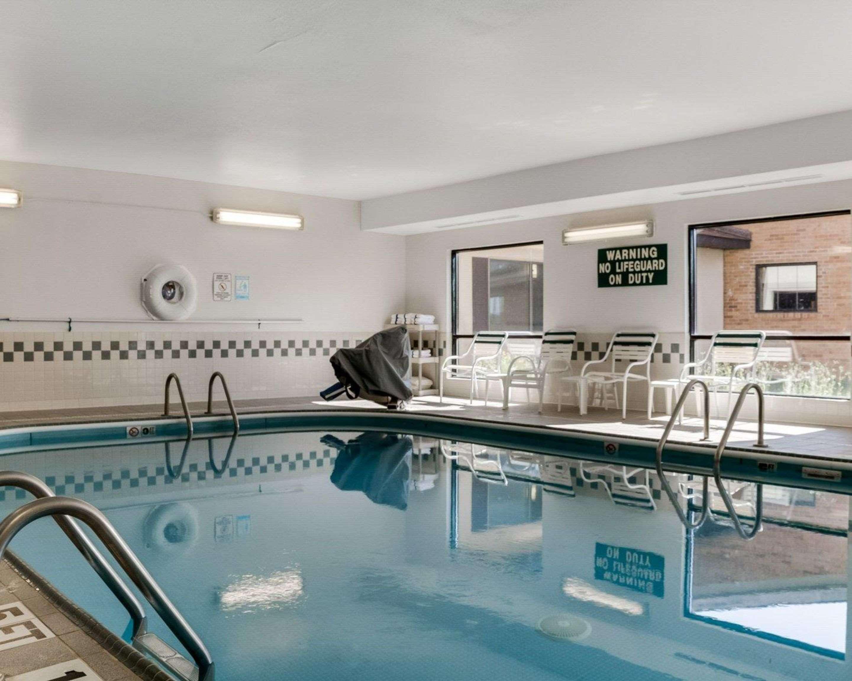 Comfort Inn Jamestown Buitenkant foto